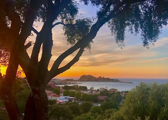 Location De Charme L Ile Rousse *